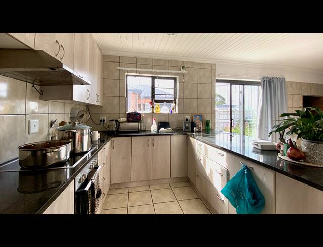 3 BEDROOM HOUSE FOR SALE IN LAAIPLEK
